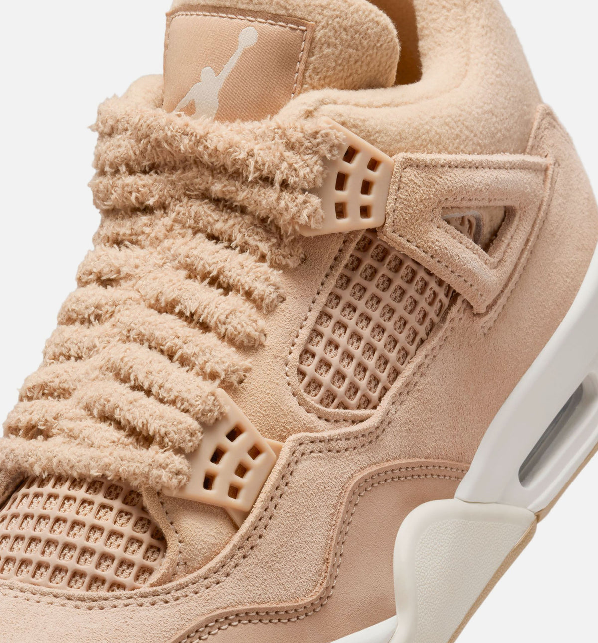 Air Jordan 4 Retro Cozy Girl – Women’s Lifestyle Shoe (Hemp/Light Orewood Brown)