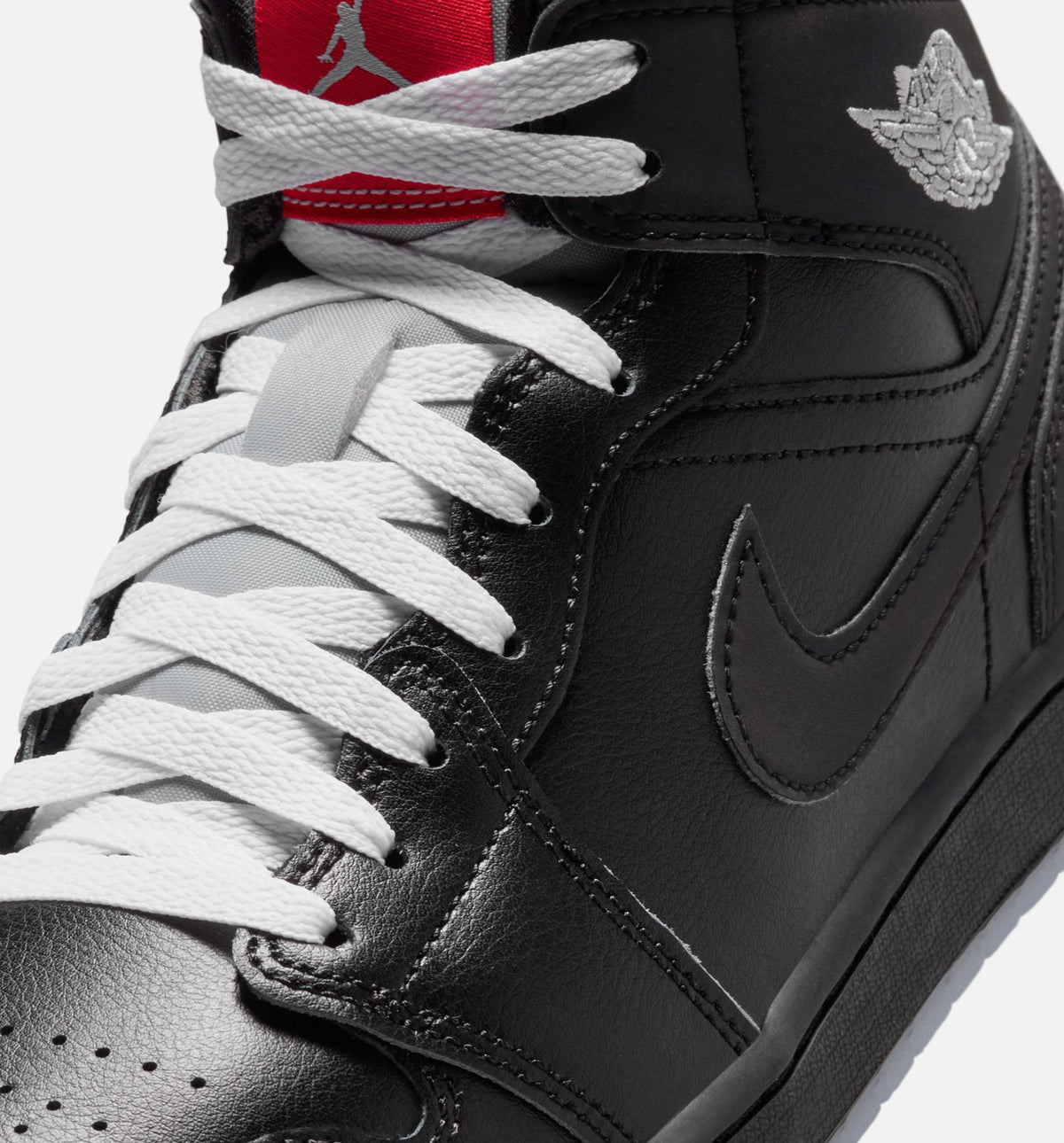 Air Jordan 1 Mid SE – Men’s Lifestyle Shoe (Black/Grey)