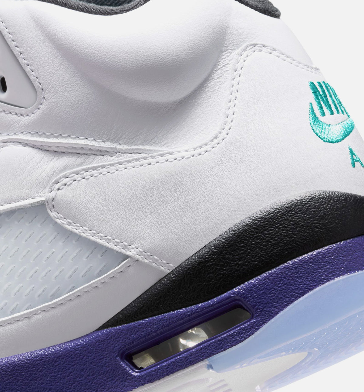 Air Jordan 5 Retro Grape – Men’s Lifestyle Shoe (White/New Emerald/Grape Ice/Black)