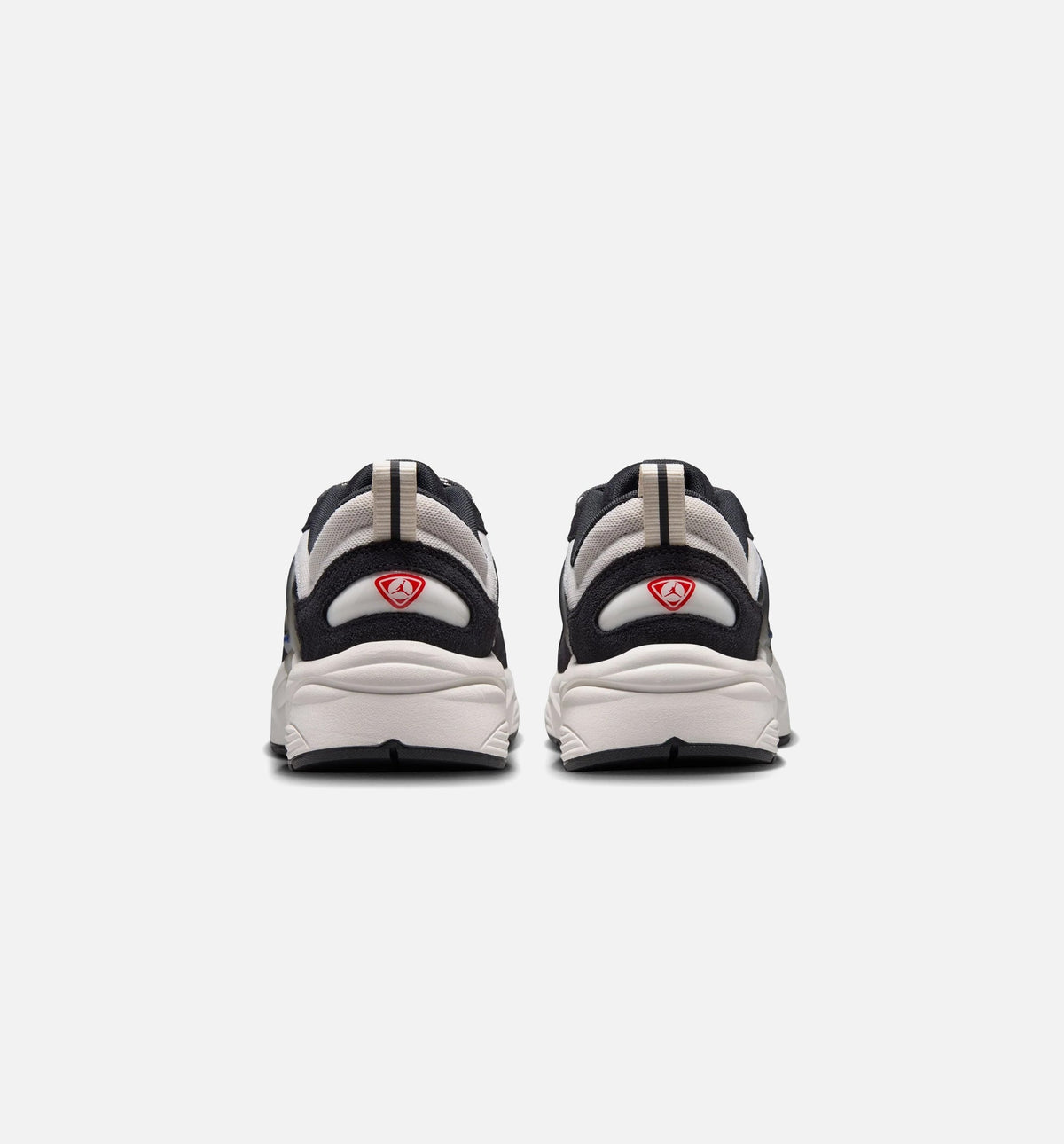 Trunner OS SE – Men’s Lifestyle Shoe (Off Noir/University Red/Phantom)