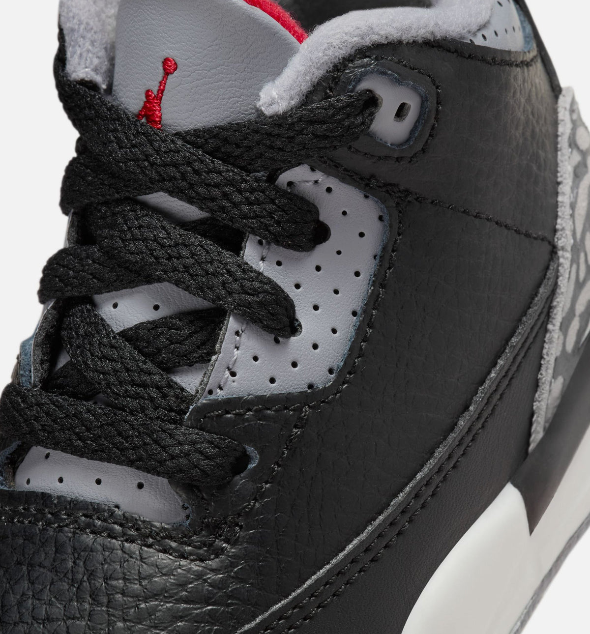 Air Jordan 3 Retro Black Cement – Infant/Toddler Lifestyle Shoe (Black/Fire Red/Cement Grey/Summit White)