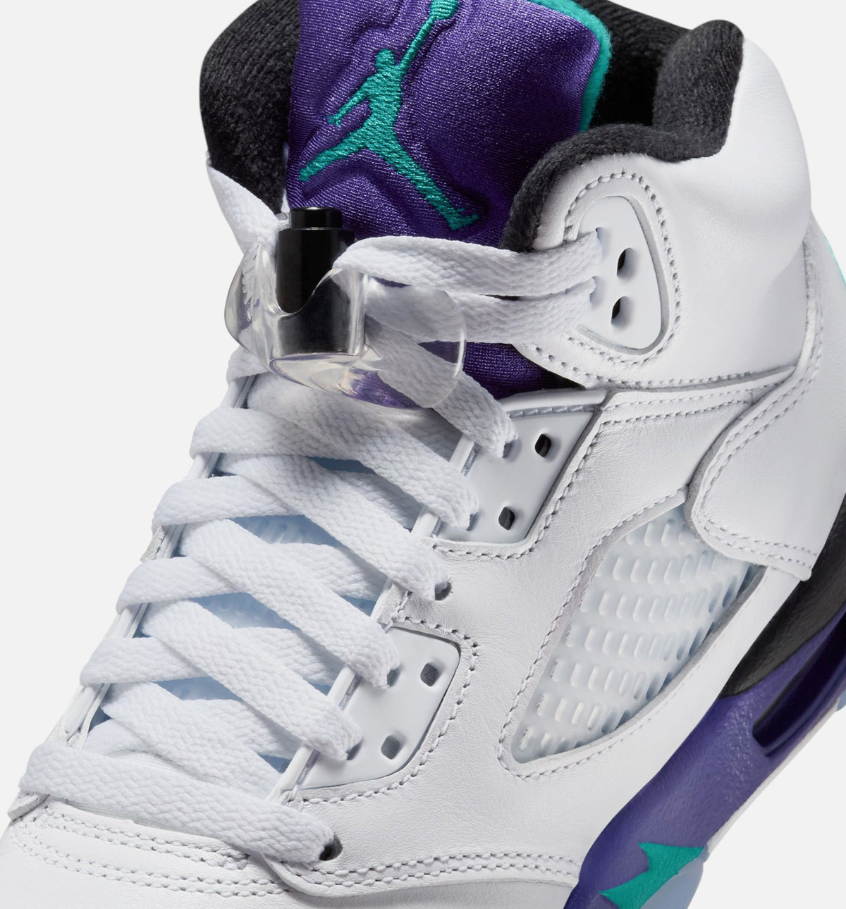 Air Jordan 5 Retro Grape – Grade School Lifestyle Shoe (White/New Emerald/Grape Ice/Black)