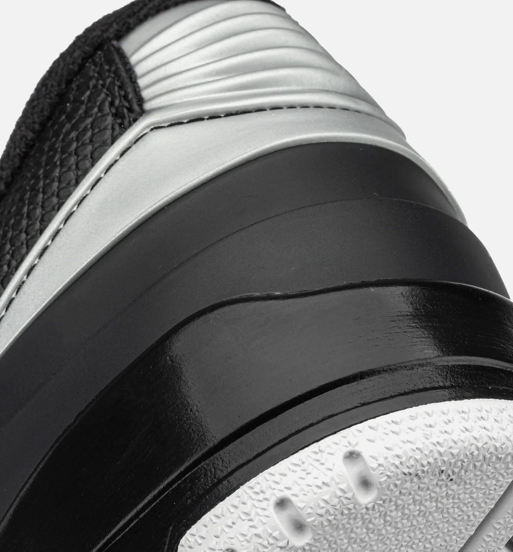 Air Jordan 23 – Men’s Lifestyle Shoe (Black/Metallic Silver)