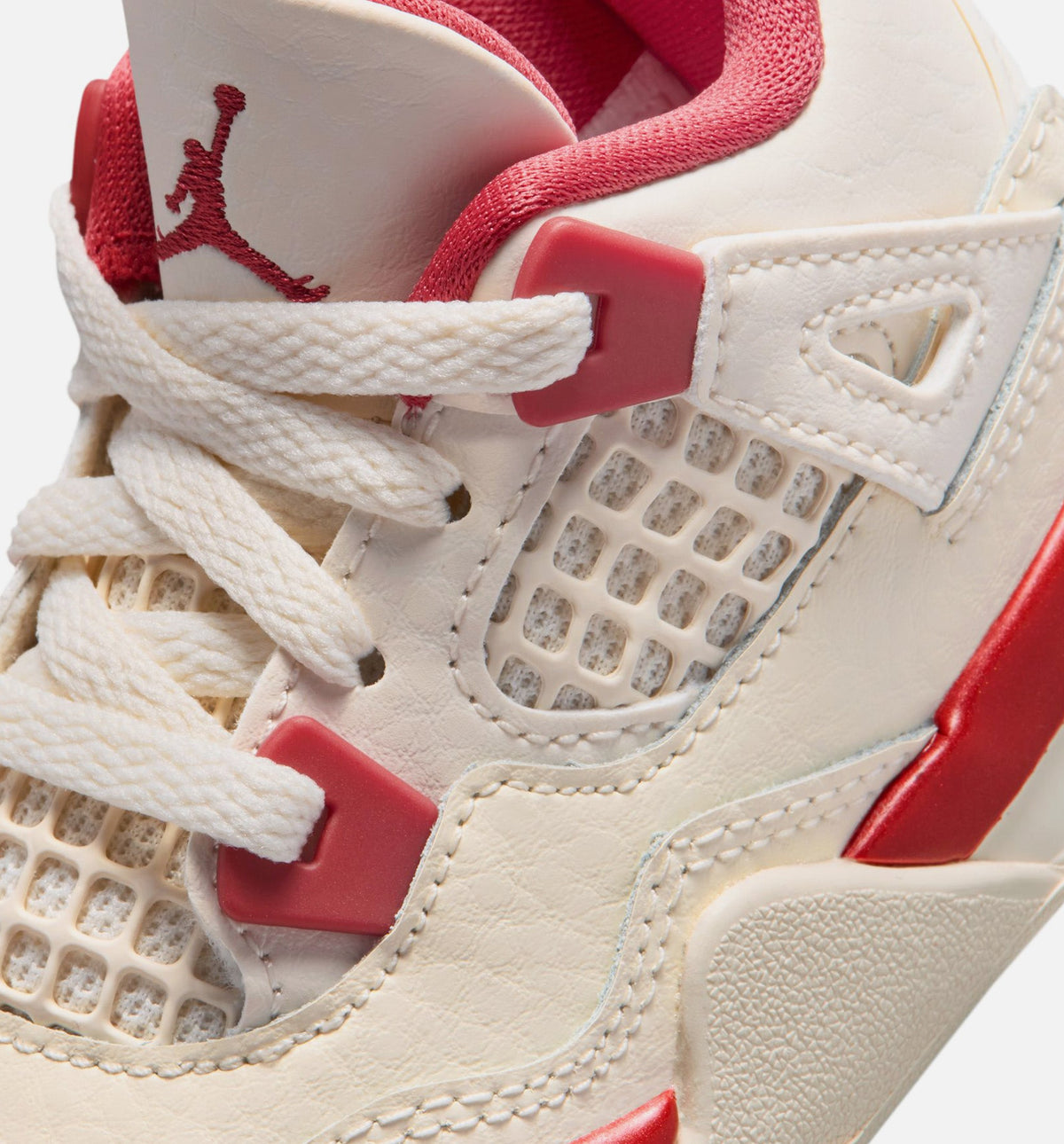Air Jordan 4 Retro Valentine’s Day – Infant/Toddler Lifestyle Shoe (Pale Ivory/Sierra Red/Tough Red)