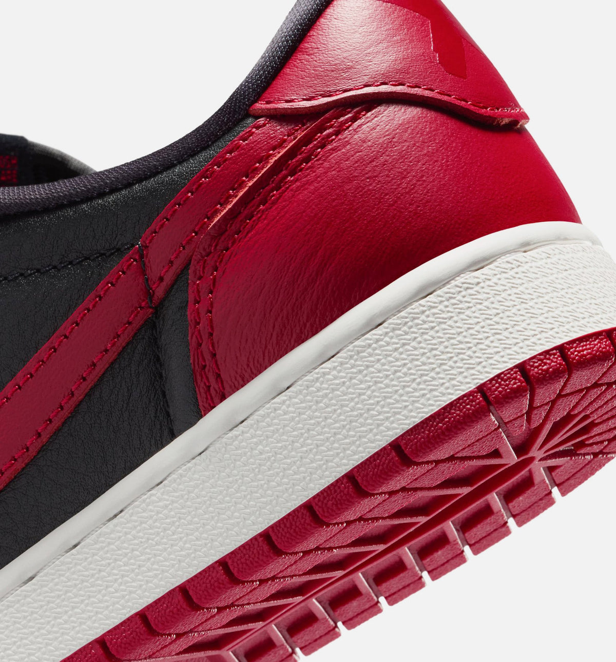 Air Jordan 1 Retro Low OG Banned – Grade School Lifestyle Shoe (Black/Varsity Red/Summit White)