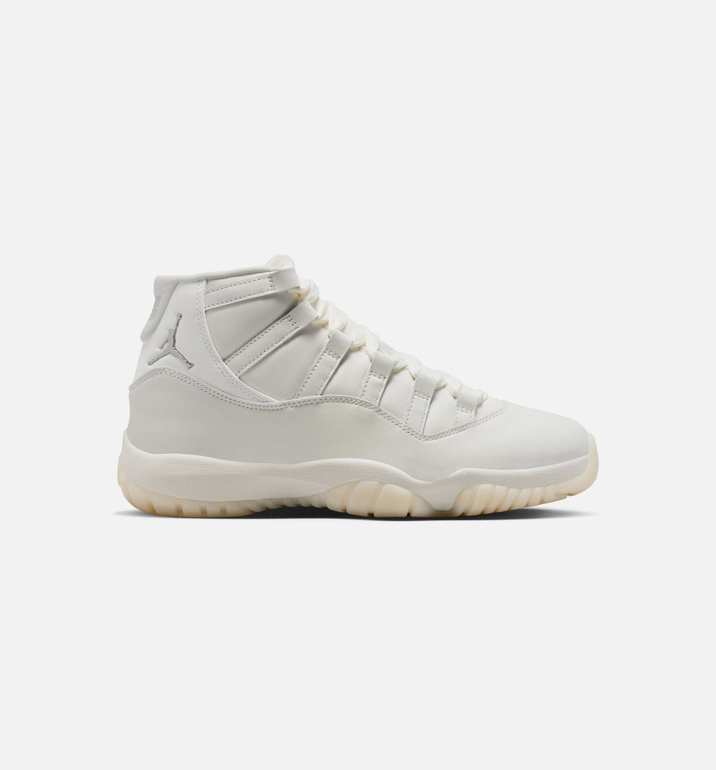 Air Jordan 11 Retro Pearl – Women’s Lifestyle Shoe (Sail/Pearl Grey/White/Metallic Silver)
