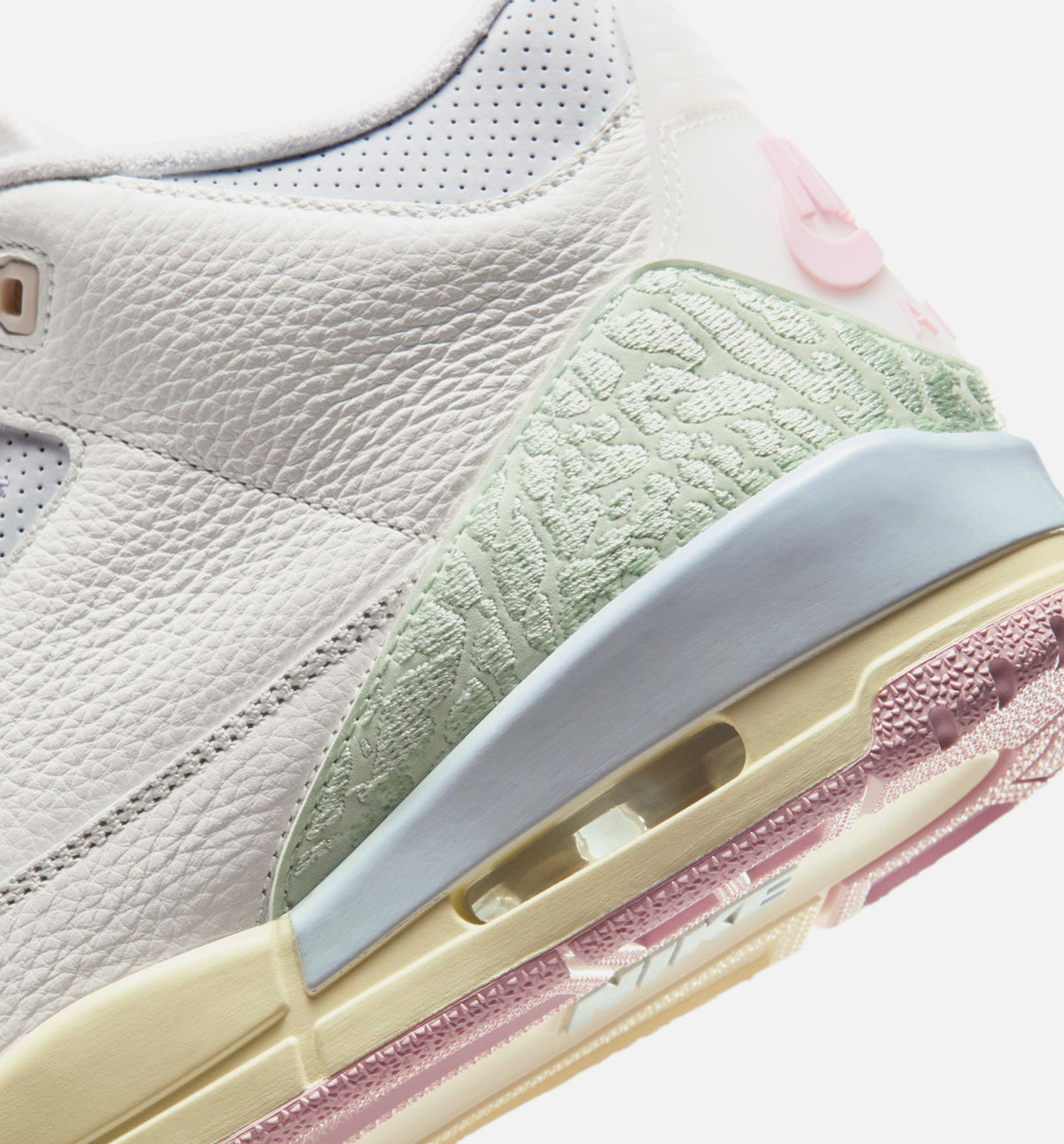 Air Jordan 3 Retro Sail and Jade Aura – Men’s Lifestyle Shoe (Sail/Jade Aura/Aura/Iced Carmine)