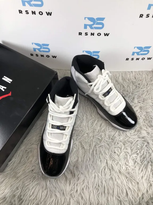 Air Jordan 11 Retro Low Concord Reps Sneaker 528895-153