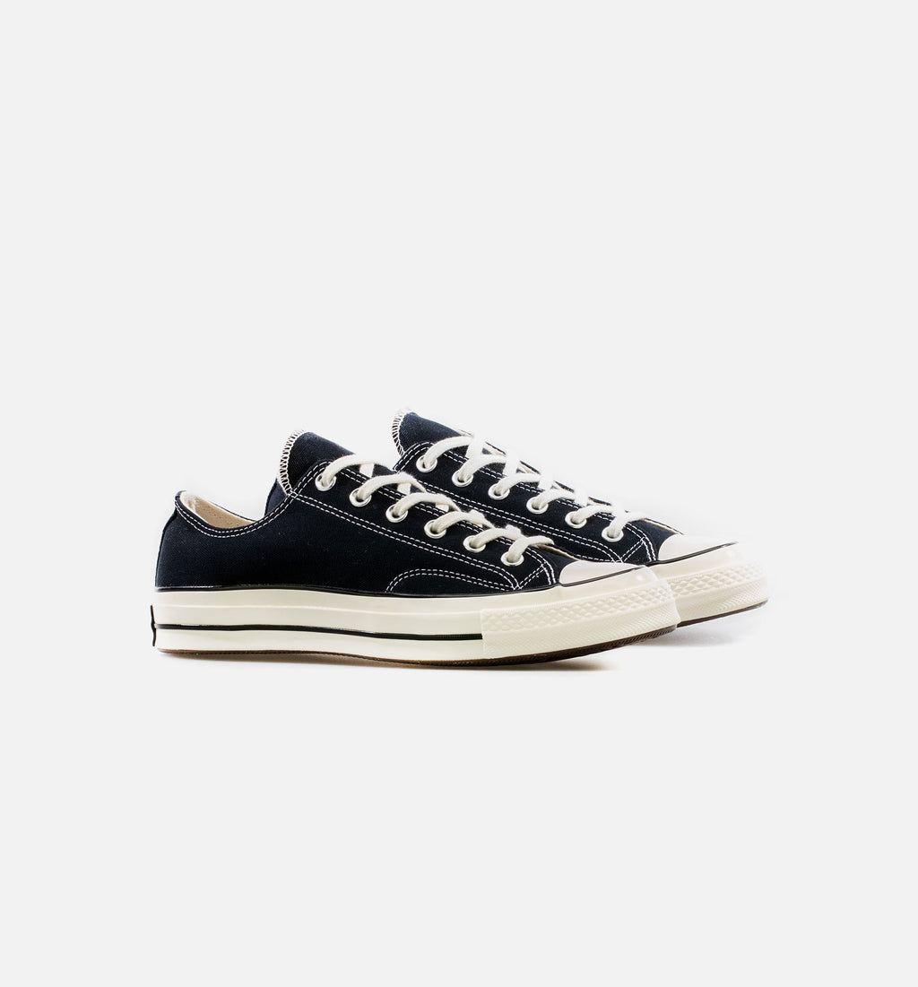 Chuck 70 Low Top – Men’s Lifestyle Shoe (Black/White)