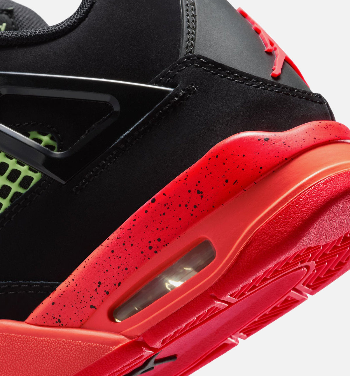 Air Jordan 4 Retro Black Infrared 23 – Grade School Lifestyle Shoe (Black/Infrared 23/Bright Mango)