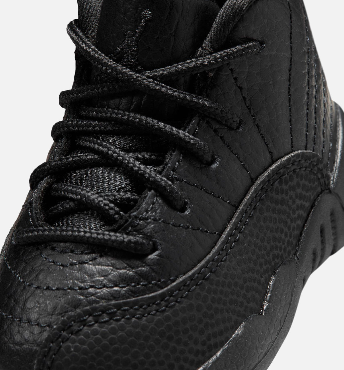 Air Jordan 12 Retro Bloodline – Infant/Toddler Lifestyle Shoe (Black/Varsity Red)