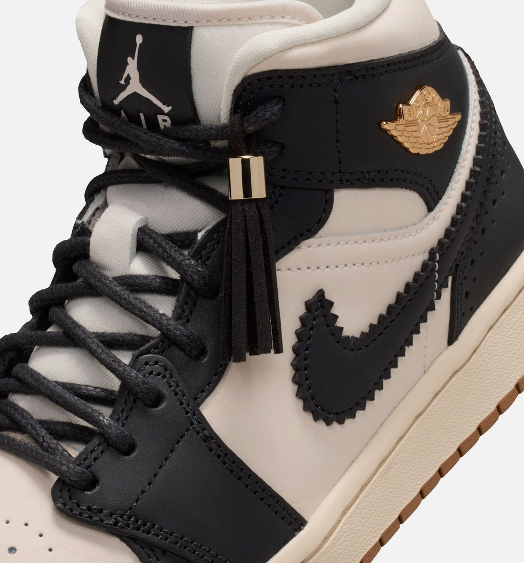 Air Jordan 1 Mid SE – Women’s Lifestyle Shoe (Off-Noir/Chalk/Pearl White)