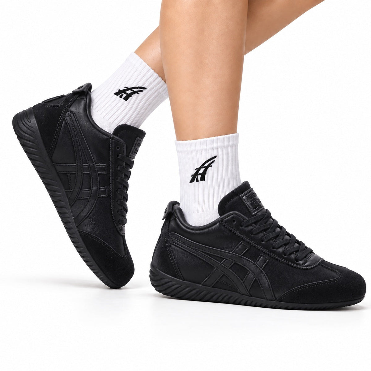 Onitsuka Tiger Low Profile Runner Black Tonal Unisex Shoes Style 36