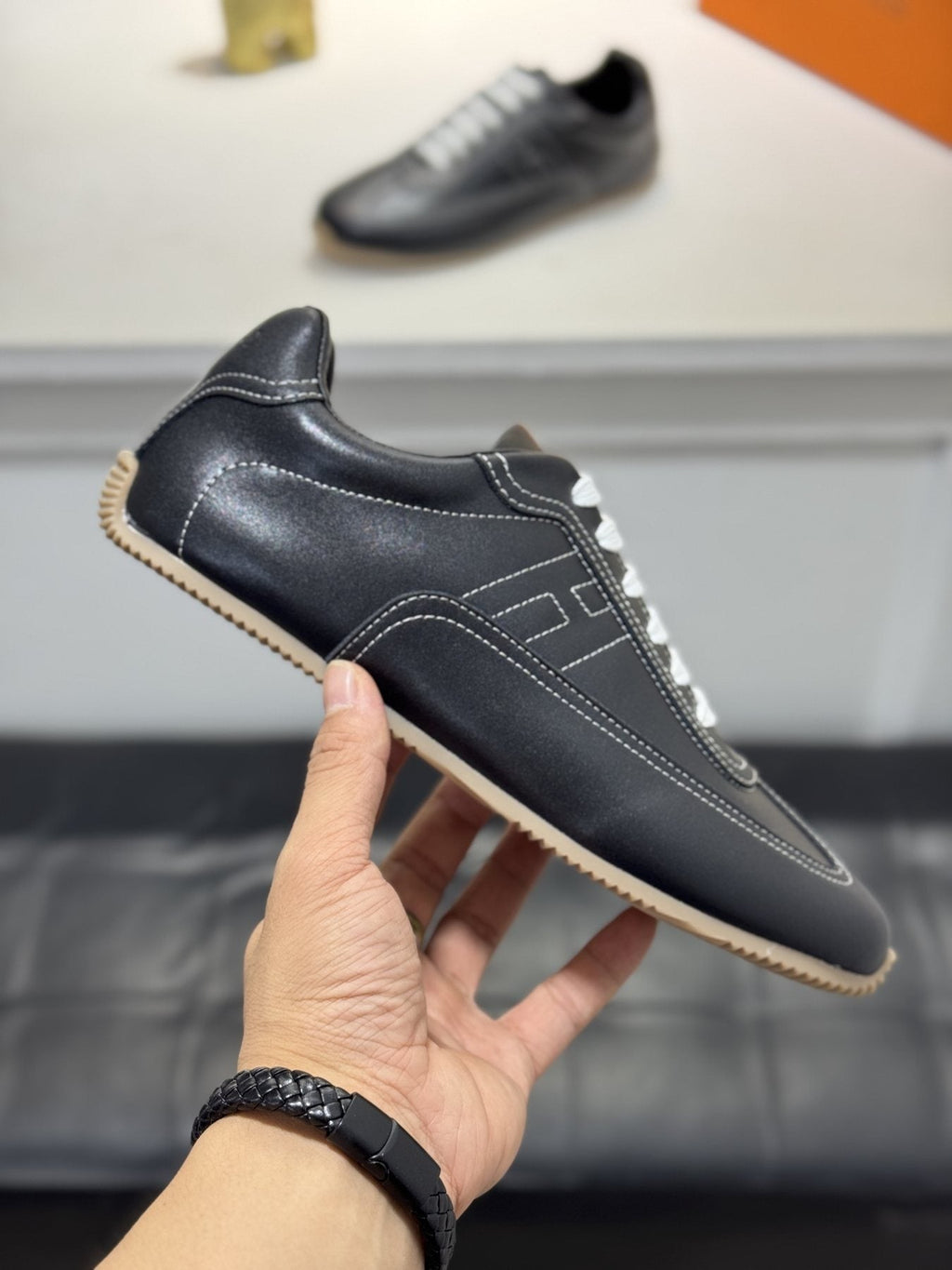 Hermès Contrast-Trim Low-Top Sneakers